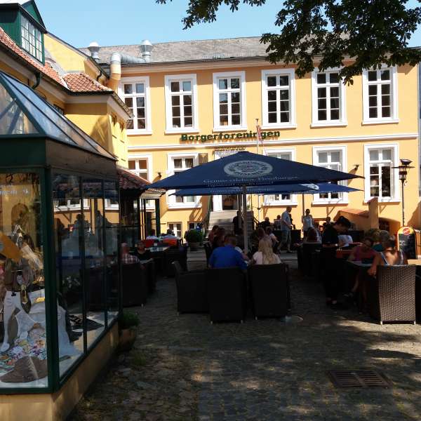 Restaurant Borgerforeningen i Flensborg, udendørs servering
