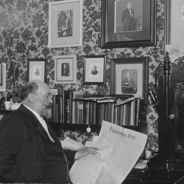 Gustav Johannsen læser i Flensborg Avis
